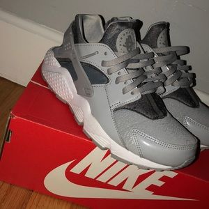 rare huaraches